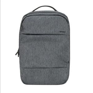 Incase City Backpack / LG 17” Laptop